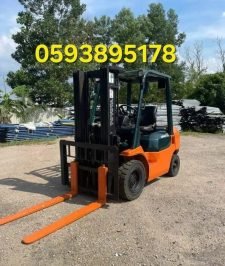 صورة اعلان : للإيجار رافعه شوكيه فوركلفت جده موديل 2015