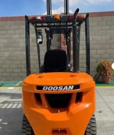 صورة اعلان : رافعات شوكية للإيجار جدة