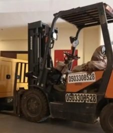 صورة اعلان : رافعه شوكيه 2012 للا يجار