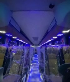 صورة اعلان : باص للإيجار