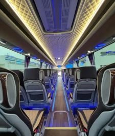 صورة اعلان : باص للايجار