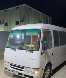 صورة اعلان : باص روزا2008 للايجار