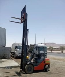 صورة اعلان : تأجير معدات رافعات شوكية رافعة جاك يدوي