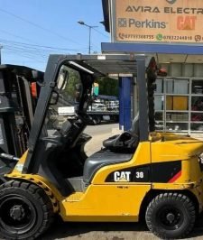 صورة اعلان : رافعه شوكيه للايجار فوركلفت يومي شهري