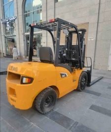 صورة اعلان : رافعات شوكيه للإيجار فور كلفت يومي شهري