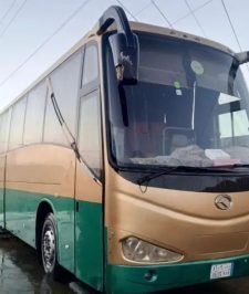 صورة اعلان : باصات للأجار