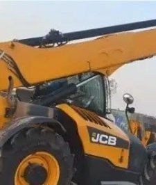 صورة اعلان : رافعه جي سي بي للايجار مديل 2016