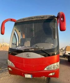 صورة اعلان : باص مرسيدس