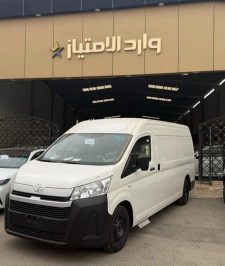 صورة اعلان : عرض خاص باص هايس 2025 بضاعة سقف عالي ديزل اوتماتيك