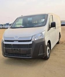 صورة اعلان : تويوتا باص 2025 فان بضاعه