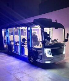 صورة اعلان : باص كهربائي موديل 2024 للبيع