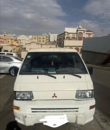 صورة اعلان : باص ميتسوبيشي للإيجار