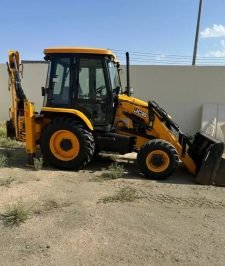 صورة اعلان : حفار جي سي بي للايجار