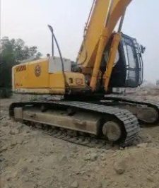 صورة اعلان : بكلين للايجار المدينه وا ضواحيها. نطلع جميع الديار