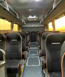 صورة اعلان : باص للايجار