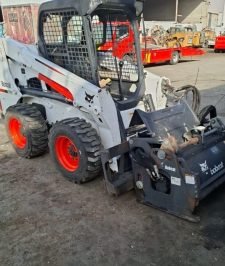 صورة اعلان : ايجار معدات بكات ورصاصه وطرنش يومي وشهري داخل القصيم وخارجه