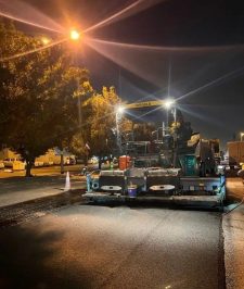 صورة اعلان : فرادة اسفلت قشاطة اسفلت معدات بوكلين وايت mc1