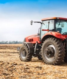 صورة اعلان : جرار زراعي حراثه زراعيه