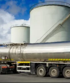 صورة اعلان : تنكر ديزل توزيع وتوريد الديزل