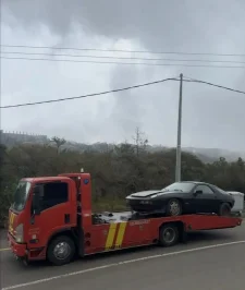 صورة اعلان : سطحه داخل الرياض وخارجها
