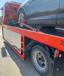 صورة اعلان : سطحه لنقل السيارات هيدروليك