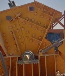 صورة اعلان : صناعة كسارات وغربيل