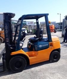 صورة اعلان : #تاجير رافعات#سقالات كهربائيه#سيزرات لفت#مان لفت#كرينات