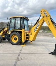 صورة اعلان : جي سي بي حفار عرجا للايجار jcb backloader (tuv)for rent