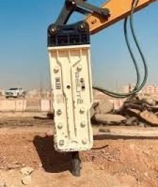 صورة اعلان : دقاق – حفار – شاكوش