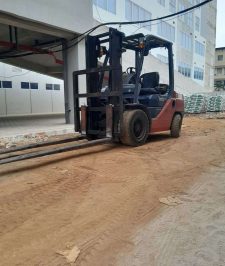 صورة اعلان : فوركلفت للايجار في جدة / حمولة 3ط-5ط — تقنيات الرفع الثقيل _ Logistic Lift | نقل بضائع