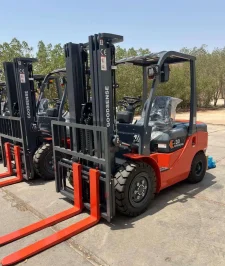 صورة اعلان : ​Heavy Duty Forklifts 3T–16T – Taj Al Mamlakah KSA