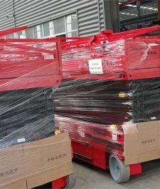 صورة اعلان : 8️⃣ ⭐ Scissor Lift Rental North Jeddah – Electric & Diesel Equipment