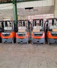 صورة اعلان : رافعة شوكية 2 طن 7 طن 16 طن 25 طن للايجار الخبر | ديزل Forklift