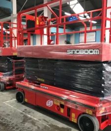 صورة اعلان : سيزر لفت للإيجار بالرياض ❰❰ سقالات كهربائية 12متر 14متر 16متر ❱❱ صيانة وإنارة أسقف ❱❱ فورية
