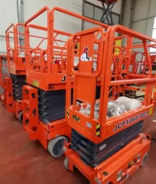 صورة اعلان : 7: Warehouse Scissor Lift Rental in Saudi Arabia