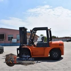 Diesel-Forklift-Truck-7000kg-with-Long-Term-Service-for-Sale_watermarked-2