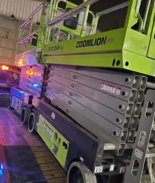 صورة اعلان : Scissor lift for rent in Jeddah