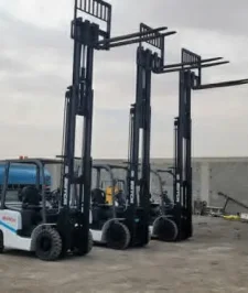 صورة اعلان : فوركلفت للإيجار في الرياض