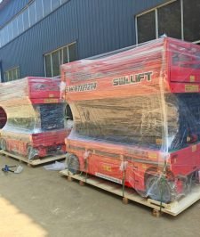 صورة اعلان : scissor lift 12meter for rental in Dammam