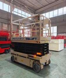 صورة اعلان : Scissor lift for rent in Jeddah
