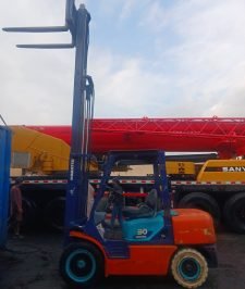 صورة اعلان : رافعات شوكية $ فوركلفت للايجار راس تنورة