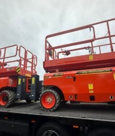 صورة اعلان : فوركلفت و سيزر لفت للإيجار في الدمام