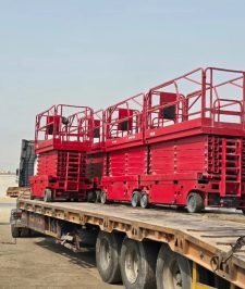 صورة اعلان : Scissor lift 8meter rental  Dammam