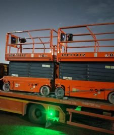 صورة اعلان : Scissor lift rental  Dammam