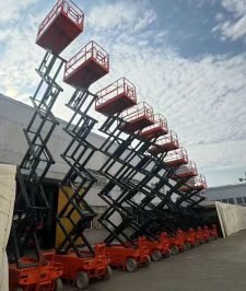 صورة اعلان : # سيزرلفت للإيجار في الدمام # جدة #يومي_شهري