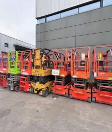 صورة اعلان : 5️⃣ ⭐ Advanced Scissor Lift Rental Ras Tanura – Electric & Diesel