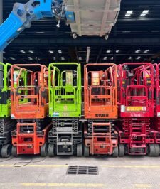 صورة اعلان : 4️⃣ ⭐ Modern Scissor Lift Rental Khobar – Electric & Diesel Solutions