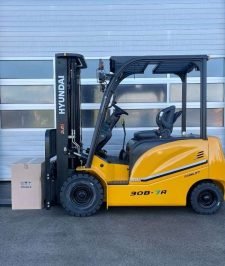 صورة اعلان : Fast Forklift Rental Dammam KSA | 3T & 5T | Jubail Khobar Qatif