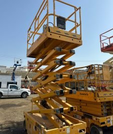 صورة اعلان : سيزرلفت 14م للأيجار في الدمام | 0556837784