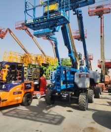 صورة اعلان : Man Lift   rental  kSA